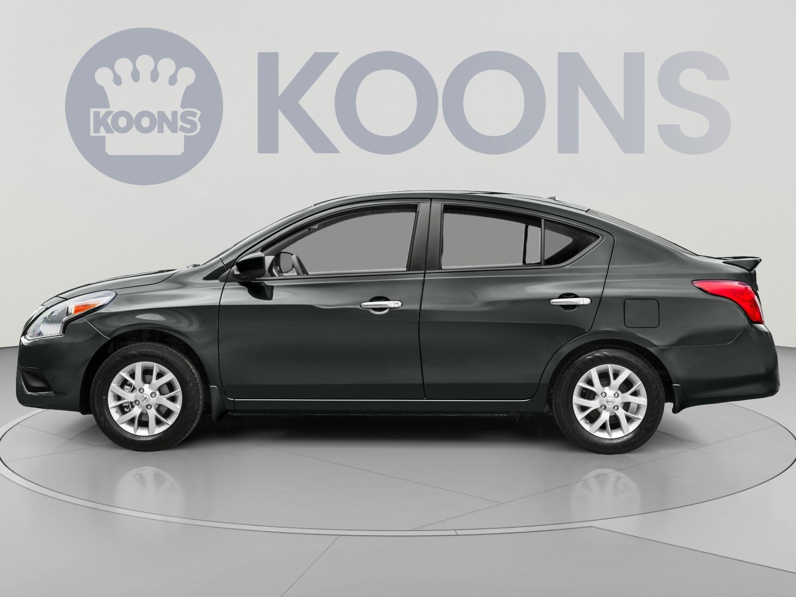 Used 2016 Nissan Versa SV w/ SV Tech Package FWD image 4