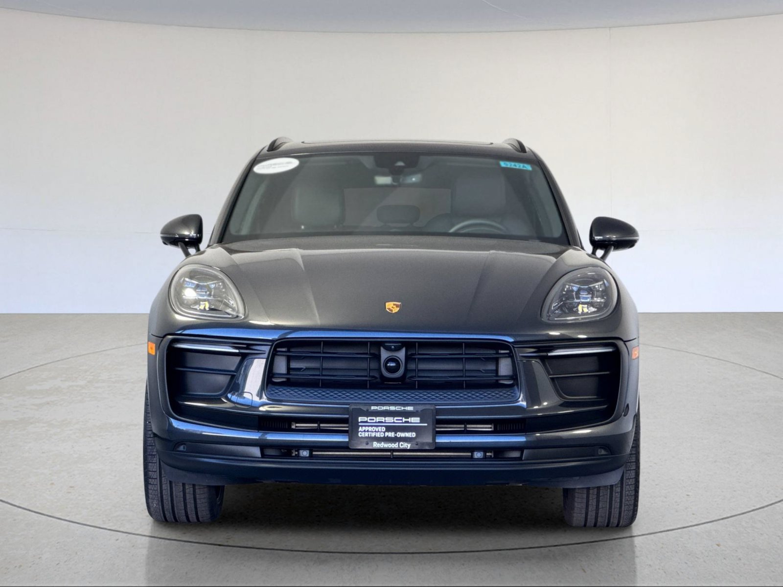 Certified 2026 Porsche Macan AWD/4WD image 11