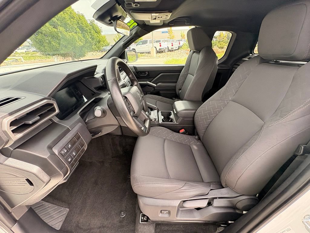 Used 2025 Toyota Tacoma SR AWD/4WD image 11