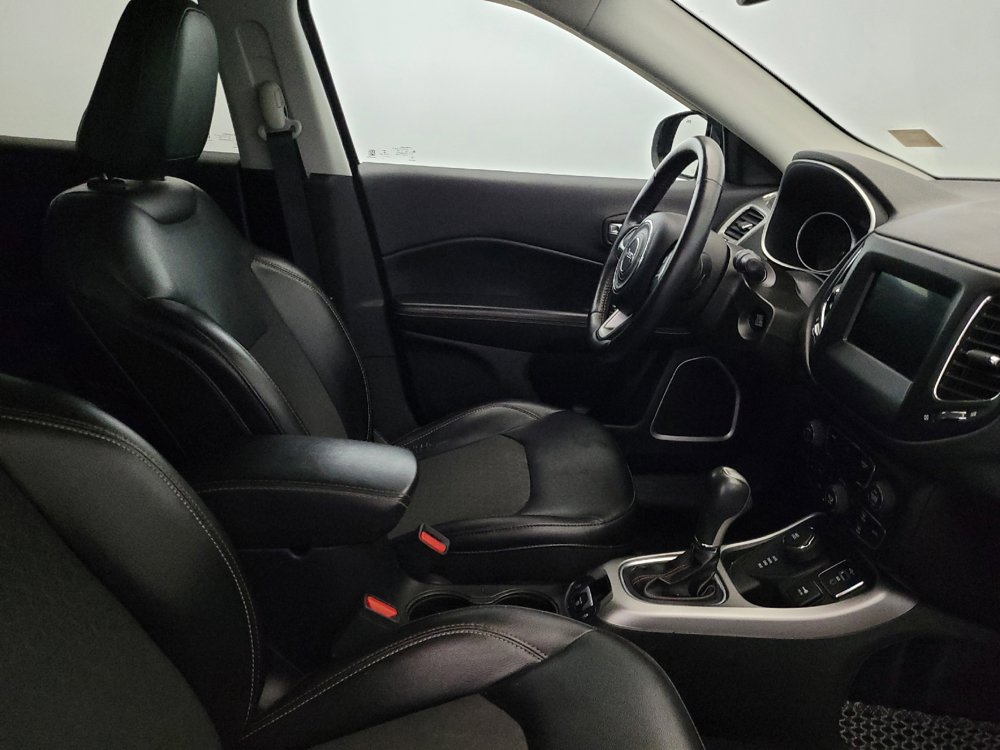 Used 2019 Jeep Compass Latitude w/ Popular Equipment Group AWD/4WD image 21