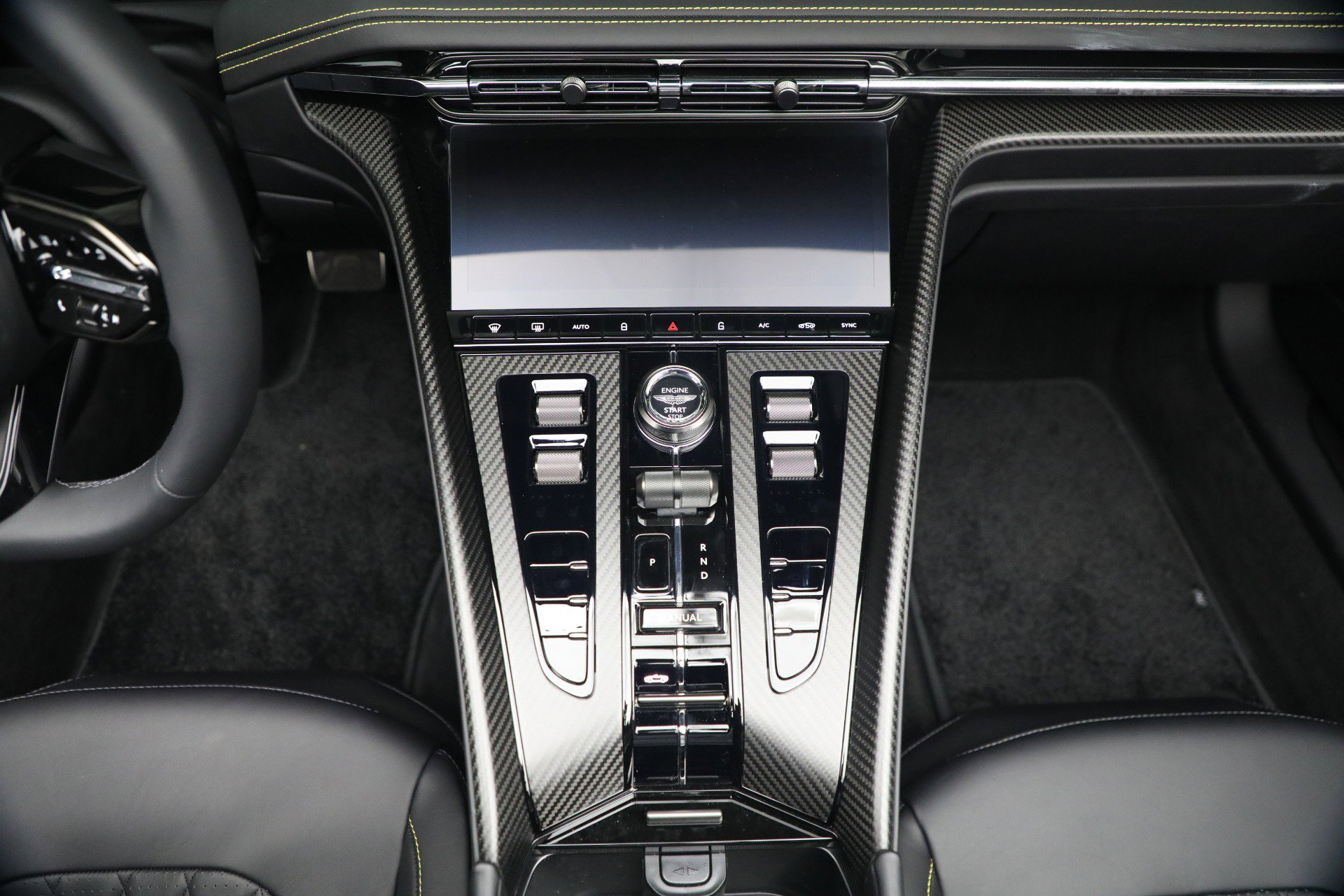 New 2026 Aston Martin DB12 Convertible image 33