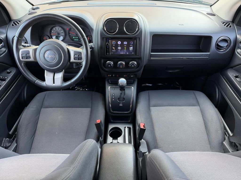 Used 2012 Jeep Compass Latitude FWD image 16