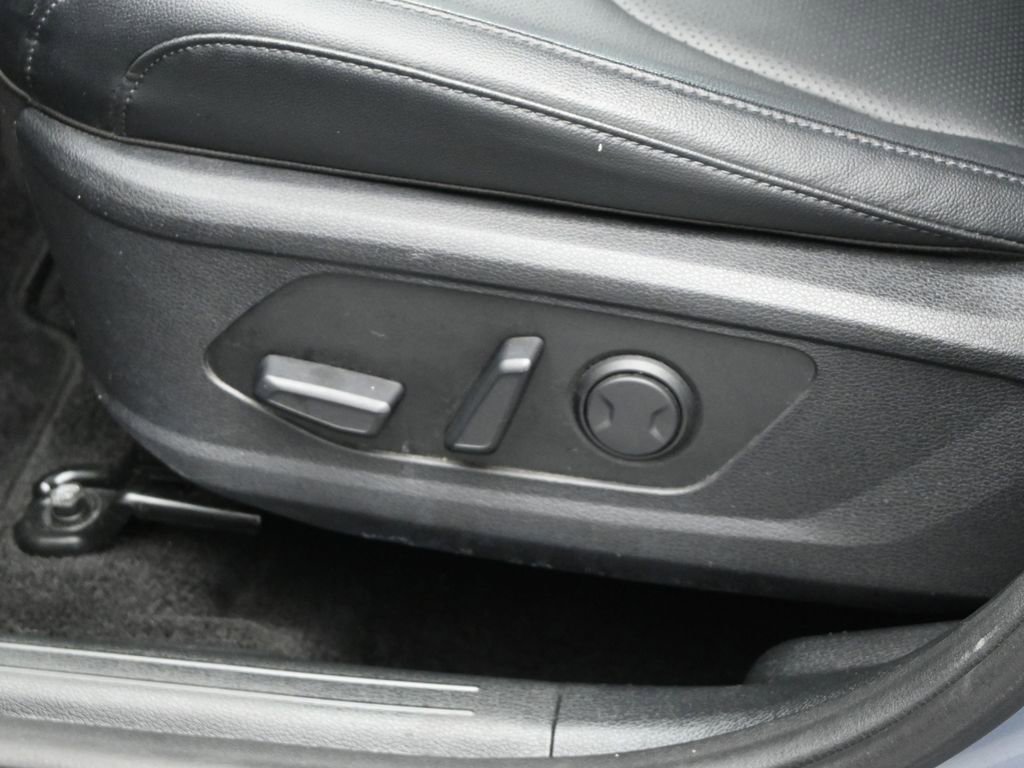Used 2023 Kia Sportage EX image 10