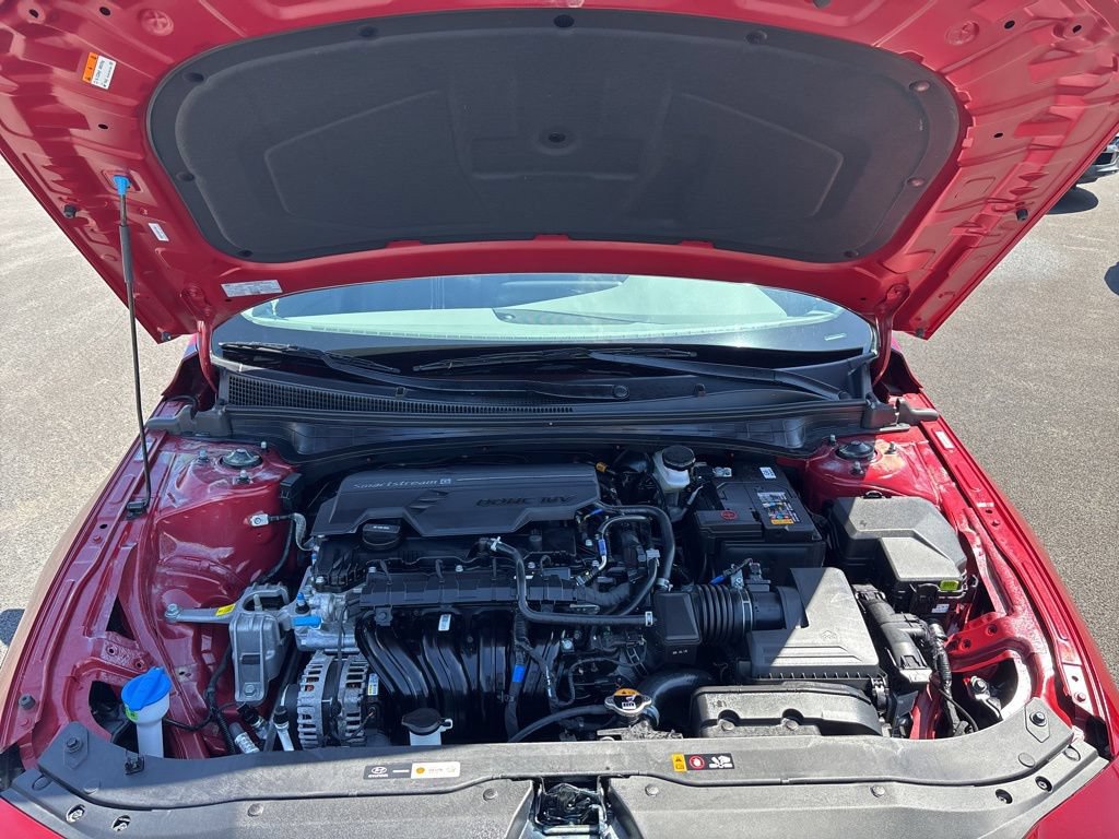 New 2025 Hyundai Elantra Sport FWD image 12