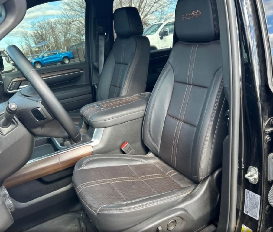 Used 2024 Chevrolet Silverado 2500 High Country w/ Midnight Edition image 5