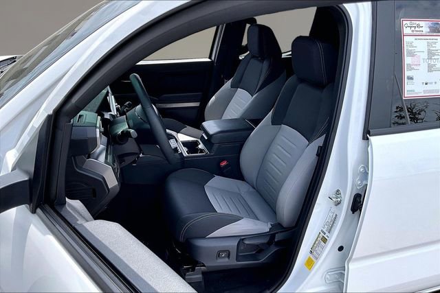 Used 2025 Toyota Tacoma TRD Off-Road image 18