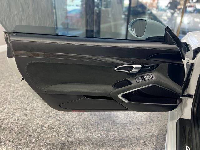 Used 2022 Porsche 718 Cayman GTS image 18