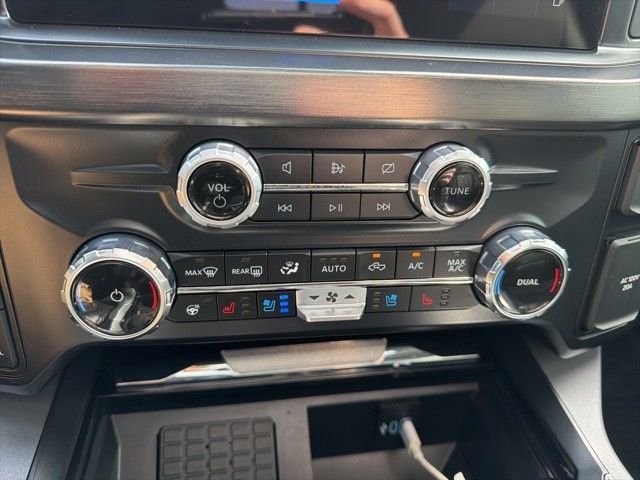 Used 2024 Ford F250 Lariat w/ Lariat Ultimate Package AWD/4WD image 16