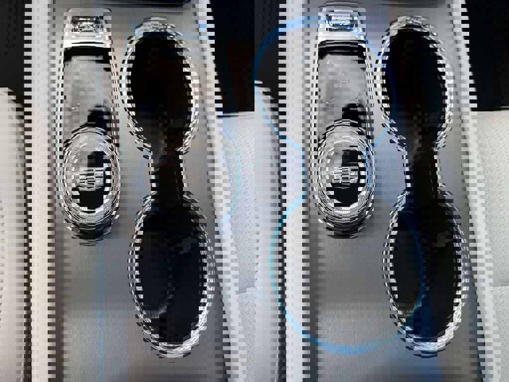 New 2026 Cadillac Vistiq Luxury w/ LPO, Floor Liner Package image 15