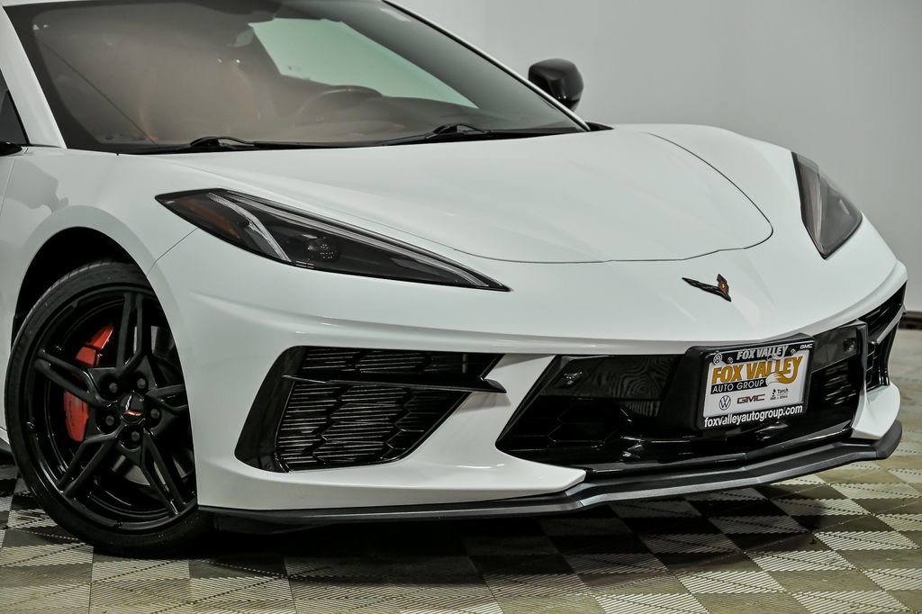 Used 2021 Chevrolet Corvette Stingray Premium Cpe w/ Z51 Performance Package image 2