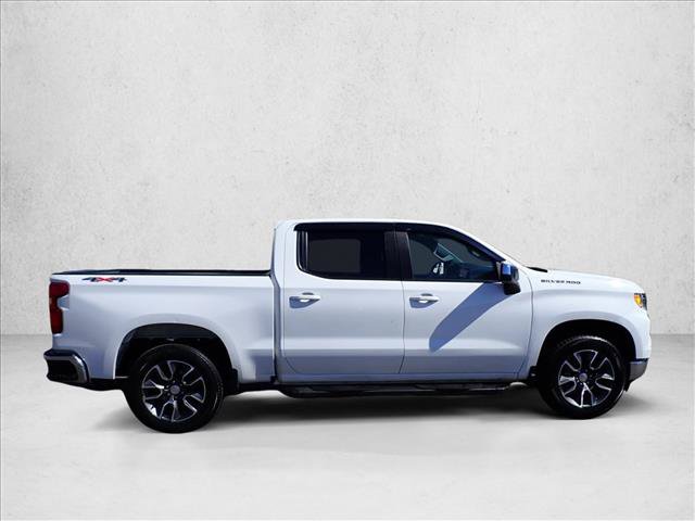Used 2024 Chevrolet Silverado 1500 LT AWD/4WD image 5