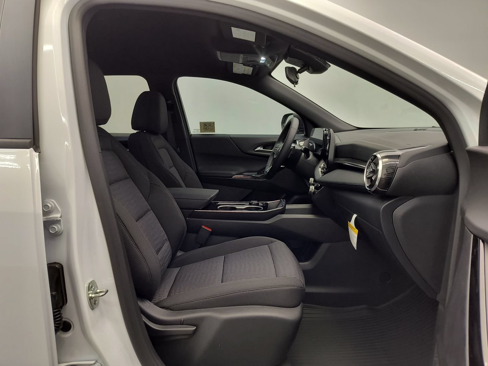 New 2026 Chevrolet Equinox LT FWD image 23