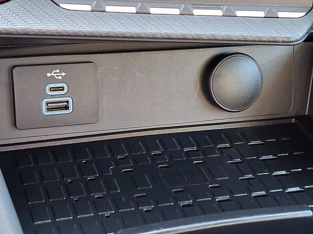 Used 2024 Ford Mustang Premium image 25