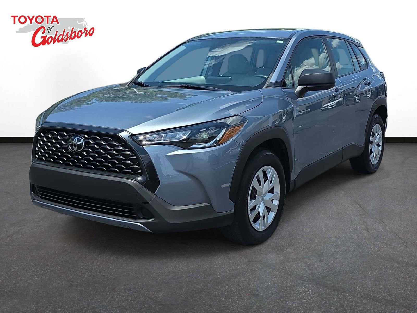 Used 2024 Toyota Corolla Cross L FWD image 1