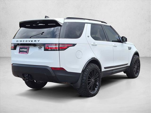 Used 2017 Land Rover Discovery HSE AWD/4WD image 5