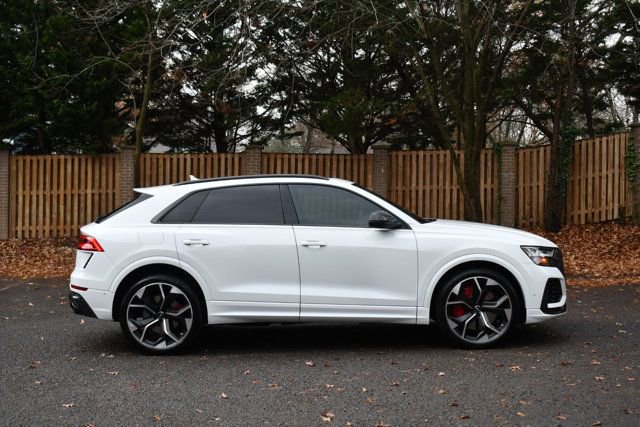 Used 2020 Audi RS Q8 w/ Carbon Optic Package image 12