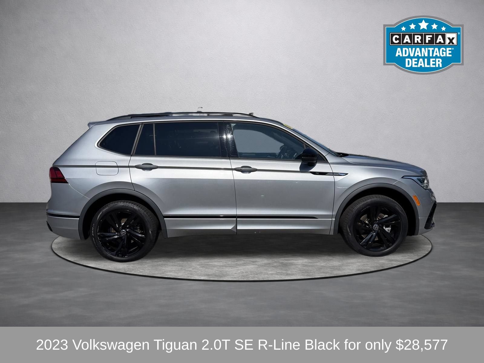 Used 2023 Volkswagen Tiguan SE R-Line AWD/4WD image 2