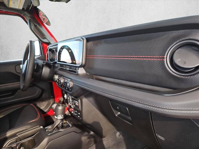 Used 2025 Jeep Wrangler Unlimited Rubicon AWD/4WD image 20