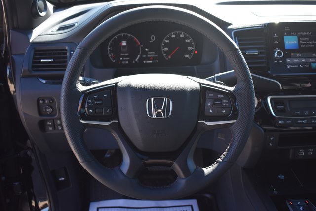 Used 2025 Honda Ridgeline Black Edition image 19