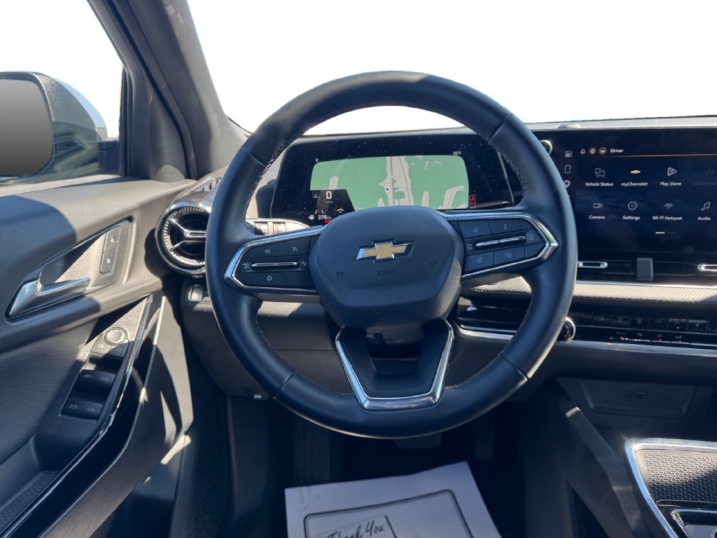 Used 2026 Chevrolet Equinox LT AWD/4WD image 12