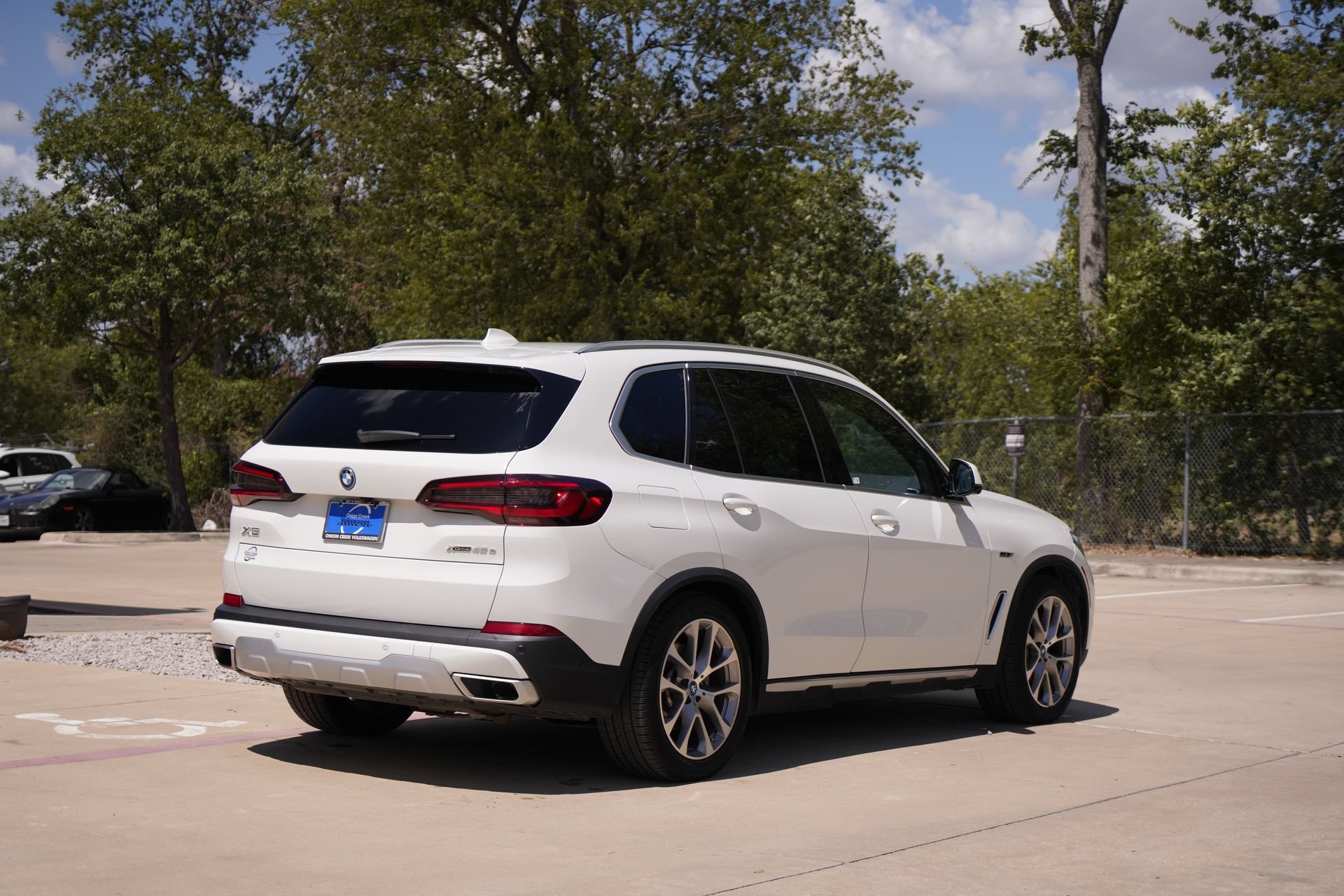 Used 2022 BMW X5 xDrive45e w/ Premium Package AWD/4WD image 5