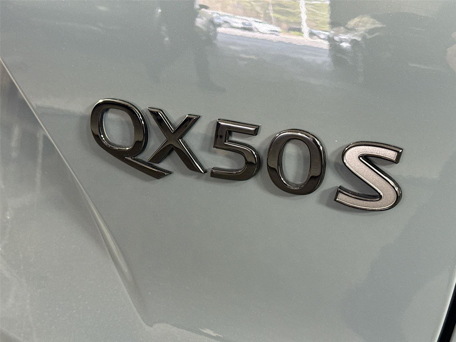 Used 2025 INFINITI QX50 Sport AWD/4WD image 15