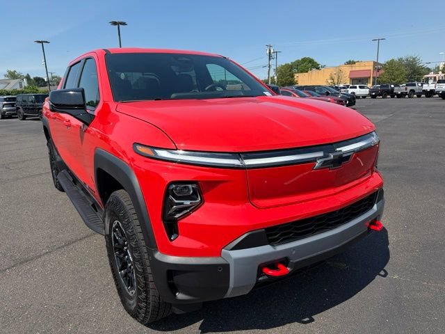 Certified 2026 Chevrolet Silverado EV Trail Boss w/ Premium Package AWD/4WD image 2