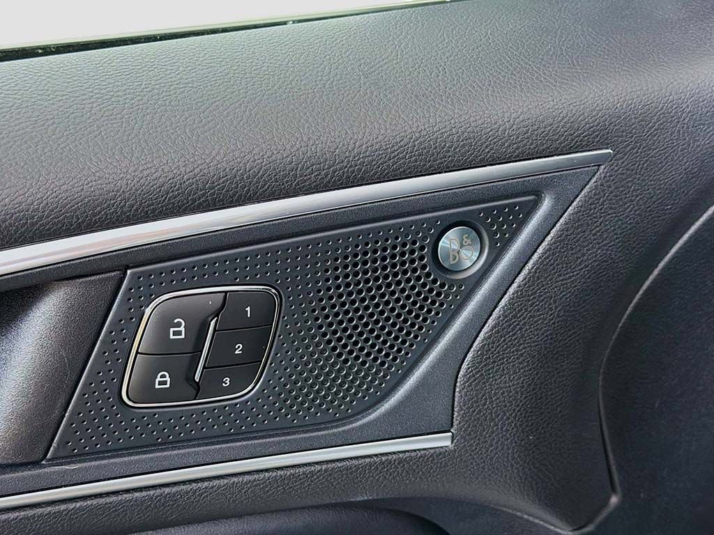Used 2024 Ford Edge Titanium AWD/4WD image 40