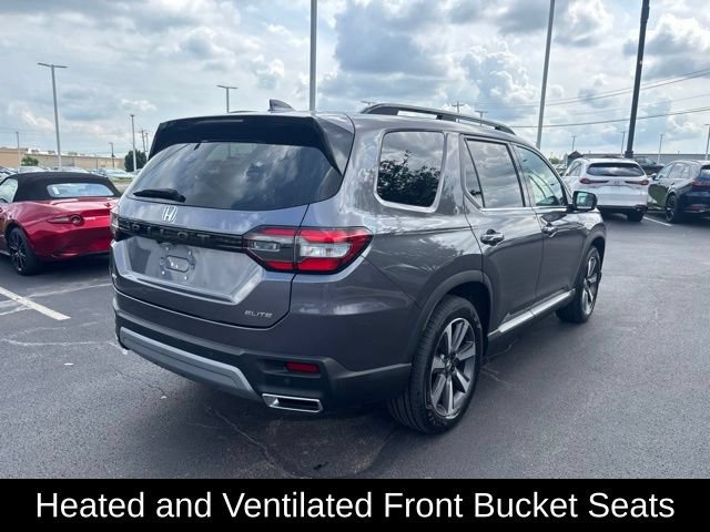 Used 2025 Honda Pilot Elite image 7