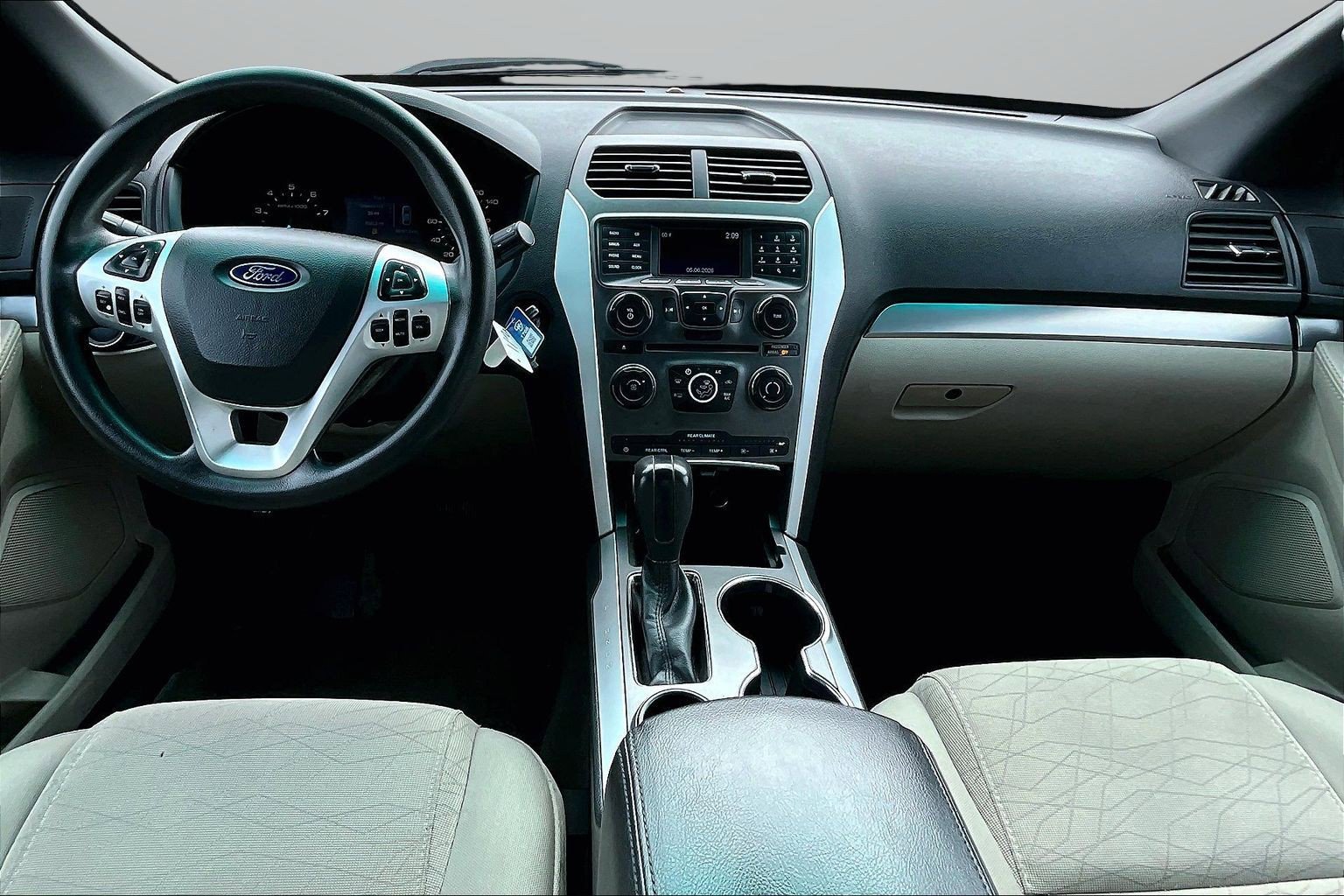Used 2014 Ford Explorer FWD image 13