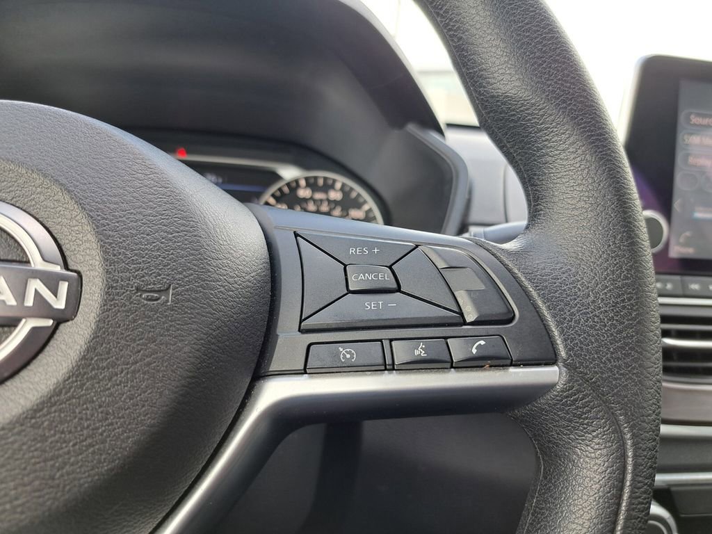 Used 2024 Nissan Altima 2.5 SV FWD image 13