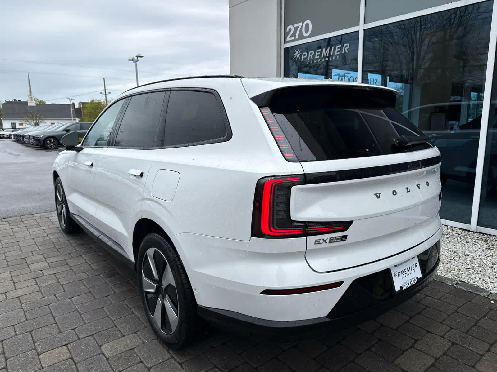 New 2026 Volvo EX90 Plus AWD/4WD image 13