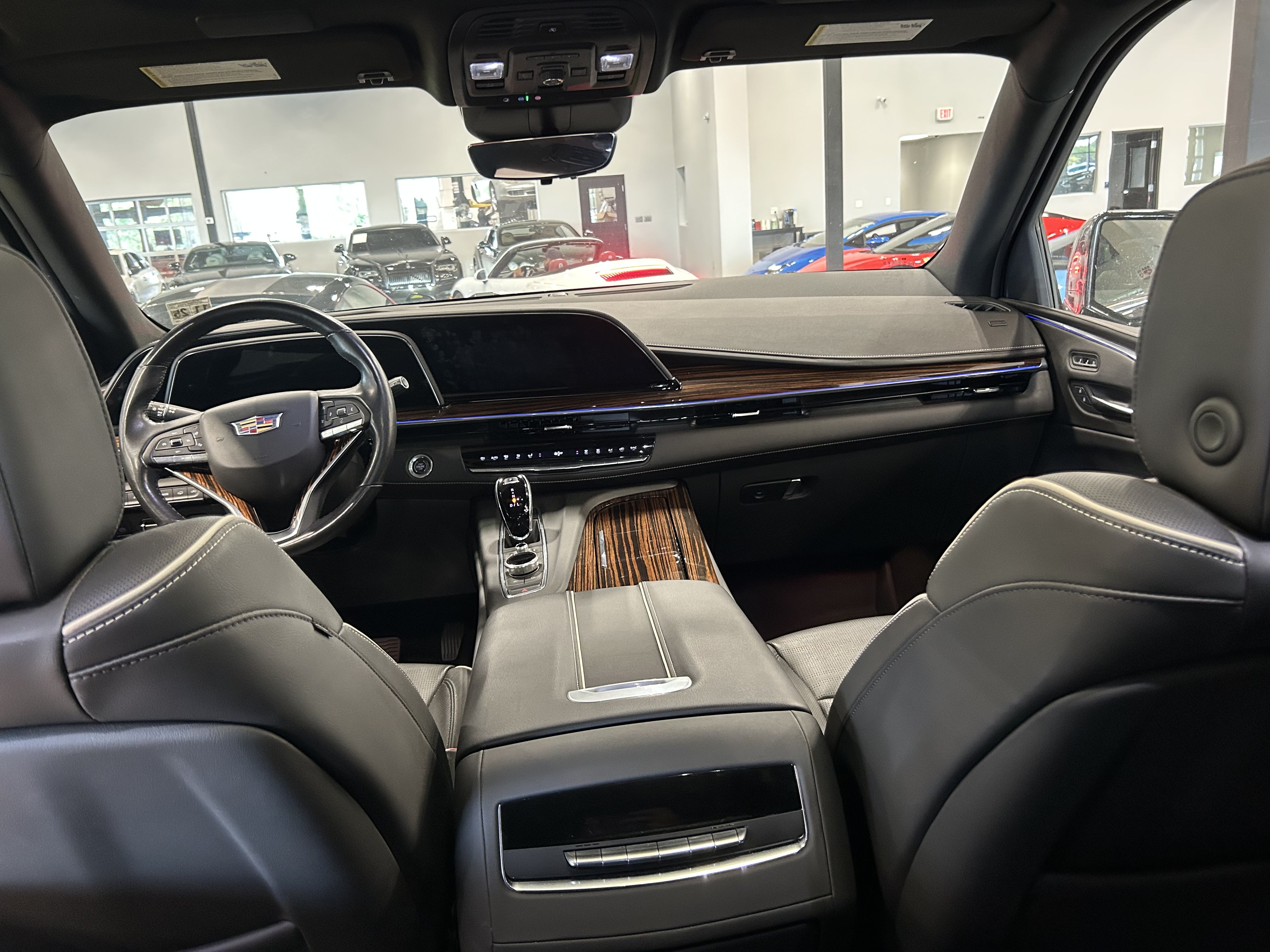 Used 2021 Cadillac Escalade Premium Luxury w/ Driver Assist Tech Package AWD/4WD image 15