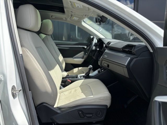 Used 2022 Audi Q3 2.0T Premium w/ Convenience Package AWD/4WD image 49