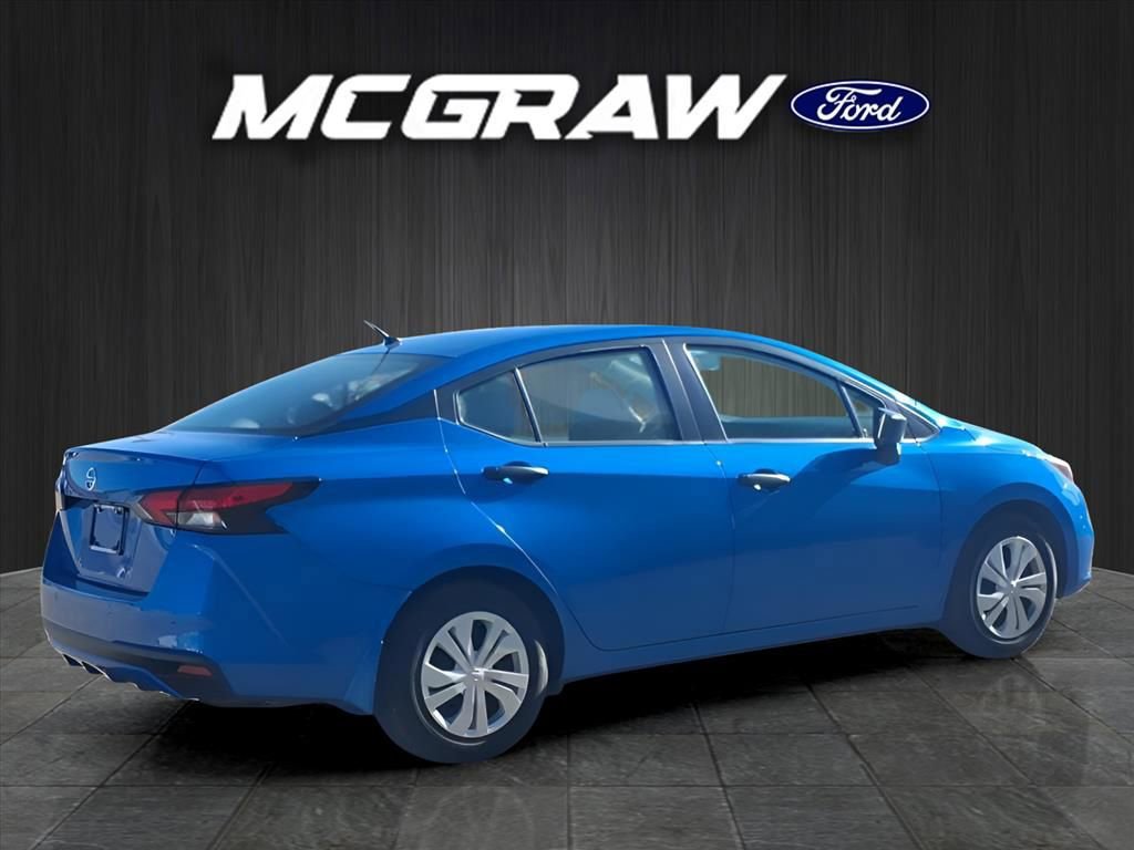 Used 2022 Nissan Versa S image 5