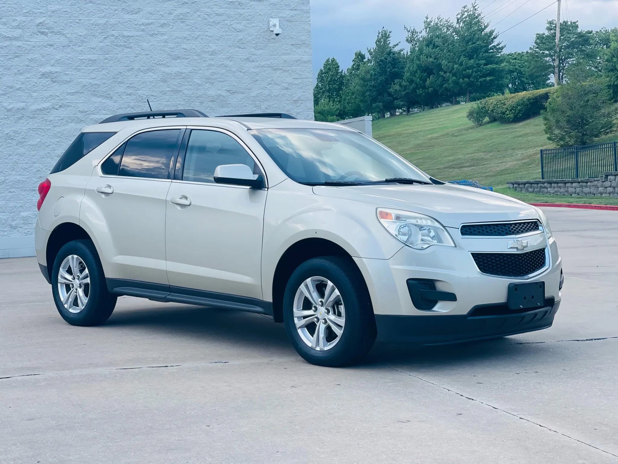 Used 2013 Chevrolet Equinox LT w/ Driver Convenience Package FWD image 9
