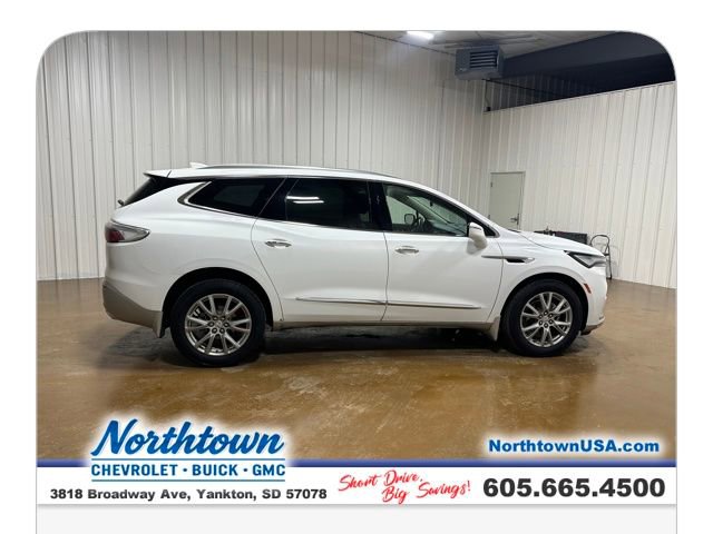 Used 2023 Buick Enclave Essence w/ Experience Buick Package image 6