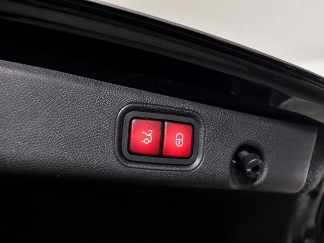 Used 2018 Mercedes-Benz E 63 AMG S image 50