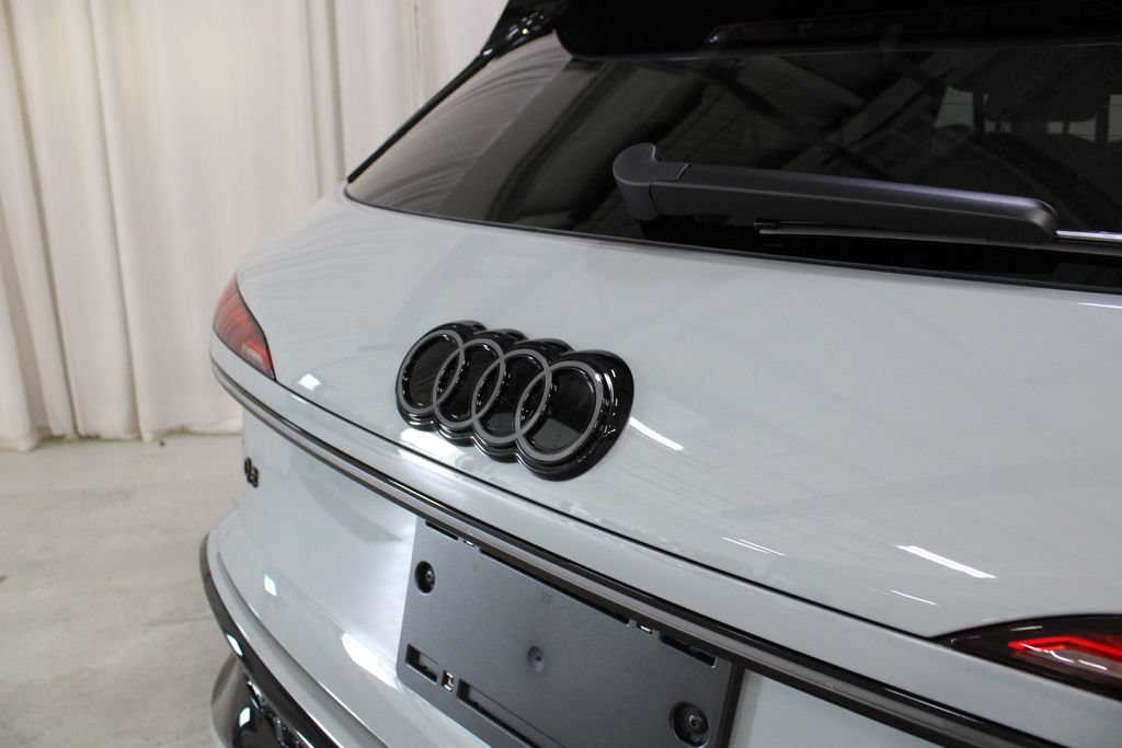 New 2026 Audi Q3 quattro 2.0T AWD/4WD image 32