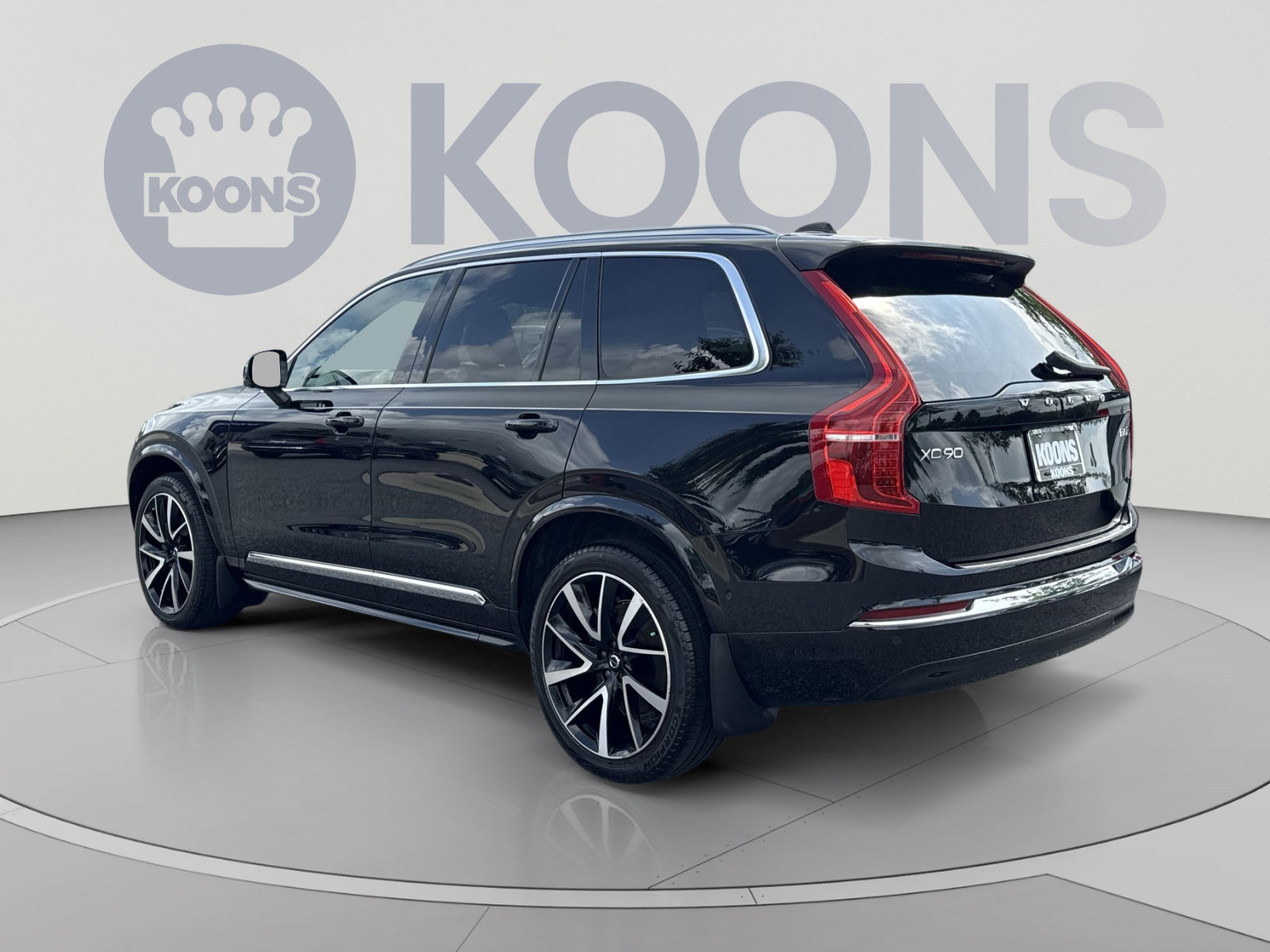Certified 2024 Volvo XC90 B6 Ultimate w/ Protection Package Premier AWD/4WD image 4