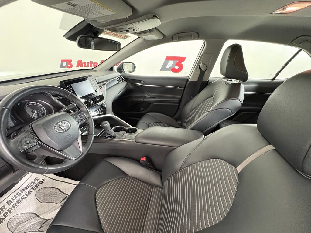 Used 2023 Toyota Camry SE FWD image 10