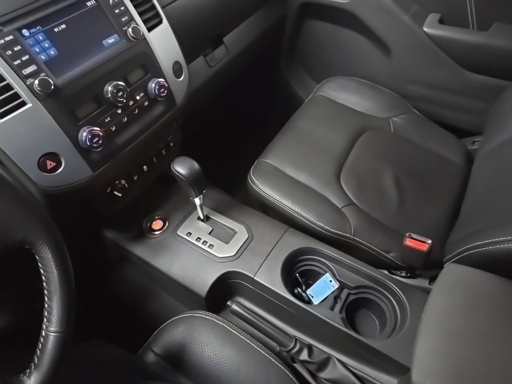 Used 2020 Nissan Frontier PRO-4X w/ Pro-4x Utility Package image 28