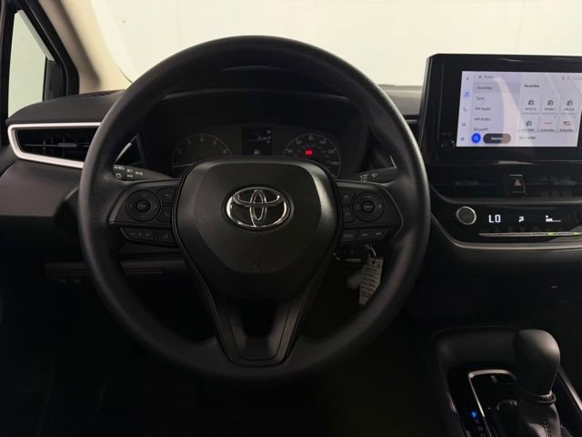 Used 2025 Toyota Corolla LE image 20