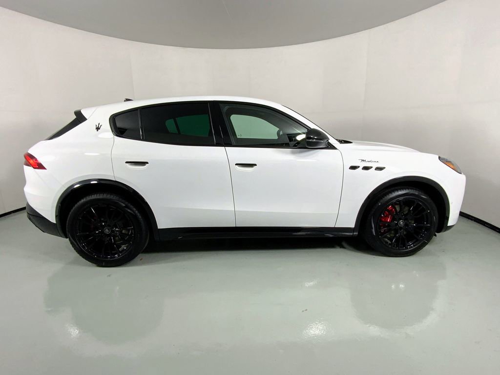 New 2025 Maserati Grecale Modena AWD/4WD image 3
