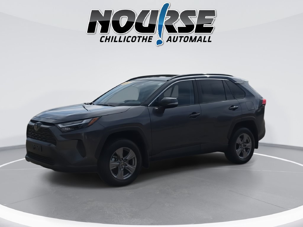 Used 2025 Toyota RAV4 XLE w/ Convenience Package AWD/4WD image 4