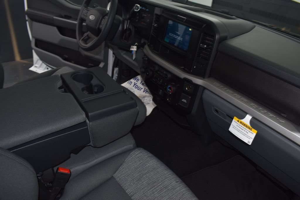 New 2026 Ford F250 XLT w/ Snow Plow Prep Package AWD/4WD image 32