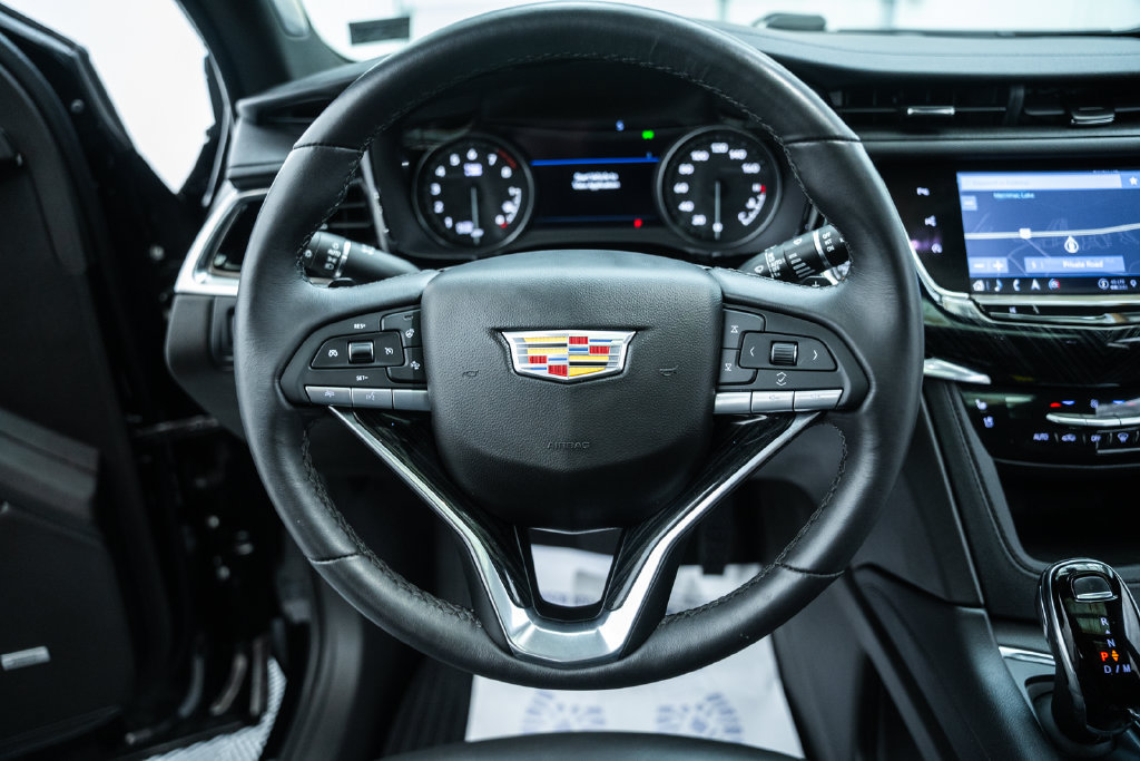 Used 2024 Cadillac XT6 Premium Luxury w/ Technology Package AWD/4WD image 33