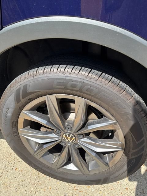 Used 2022 Volkswagen Tiguan SE FWD image 21