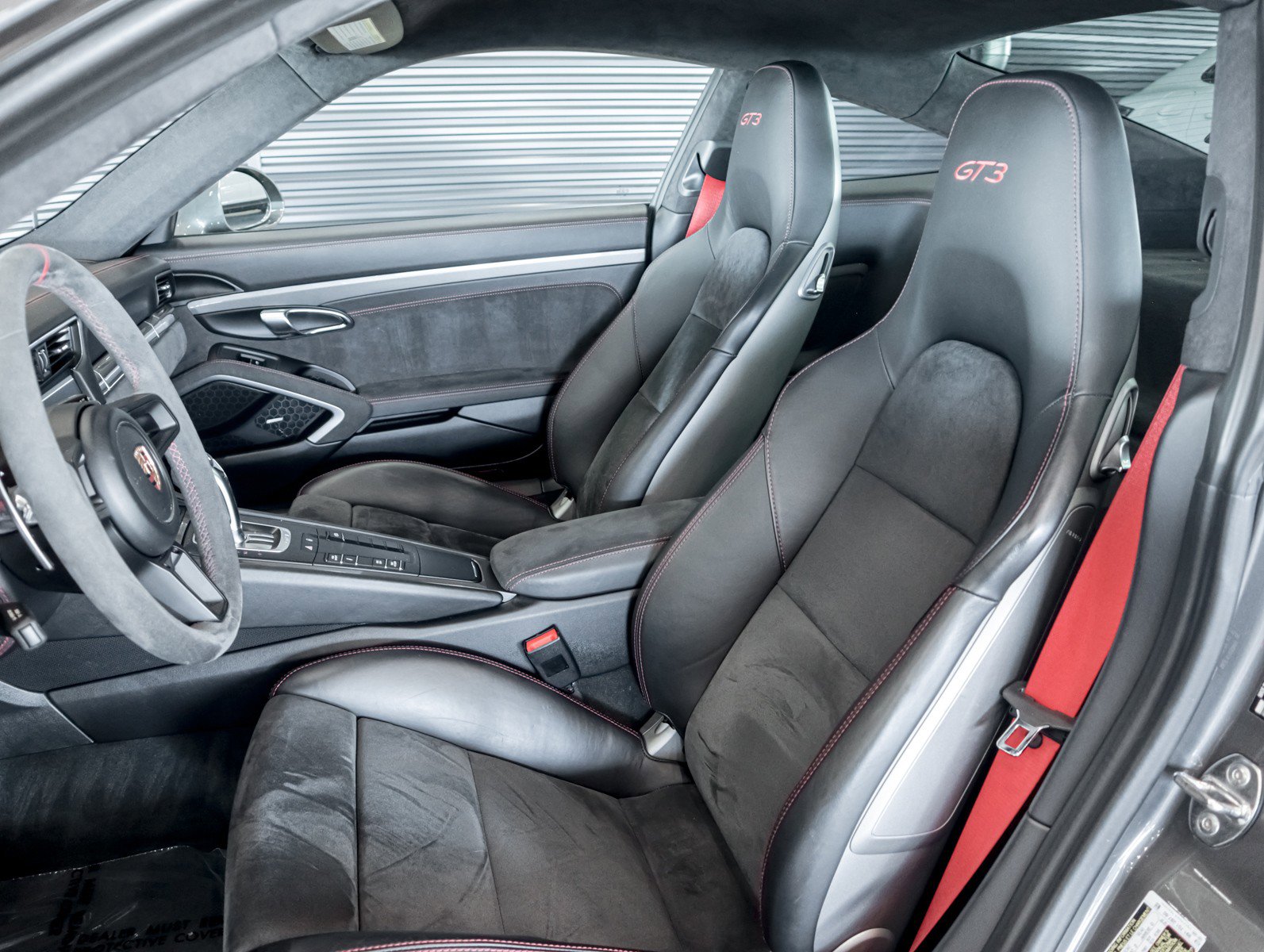 Used 2018 Porsche 911 GT3 RWD image 5