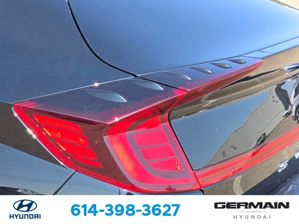 Used 2023 Hyundai Sonata SE w/ Cargo Package FWD image 16
